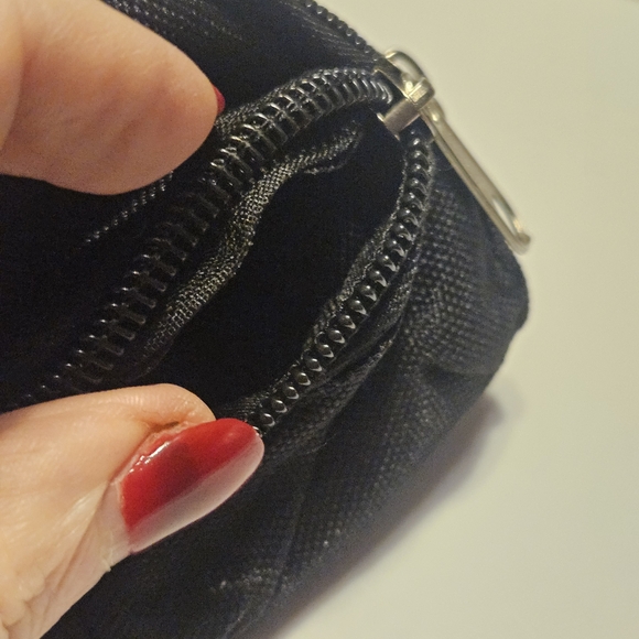 Black Mini Backpack Keychain - Picture 9 of 9